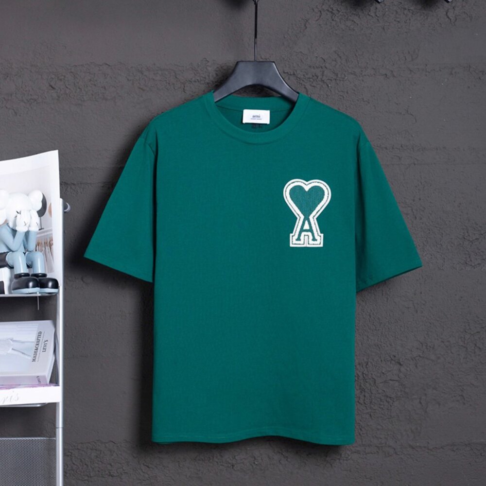 Ami Exclusive Green Ami De Cœur T-Shirt In Evergreen